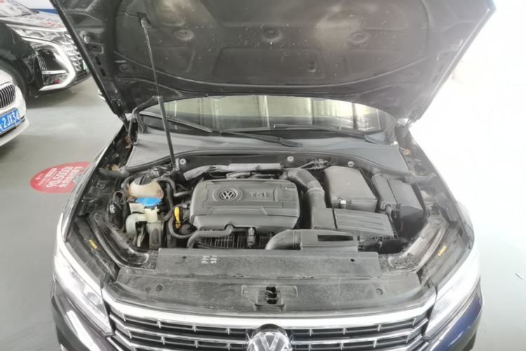 Used Volkswagen Passat 2017 330TSI DSG Luxury Edition Engine Bay