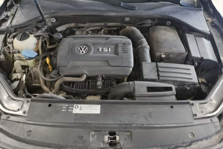 Used Volkswagen Passat 2017 330TSI DSG Luxury Edition Engine Bay