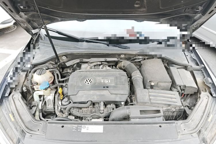Used Volkswagen Passat 2017 330TSI DSG Luxury Edition Engine Bay