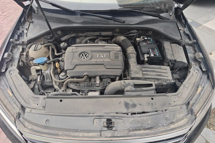 Used Volkswagen Passat 2017 330TSI DSG Luxury Edition Engine Bay