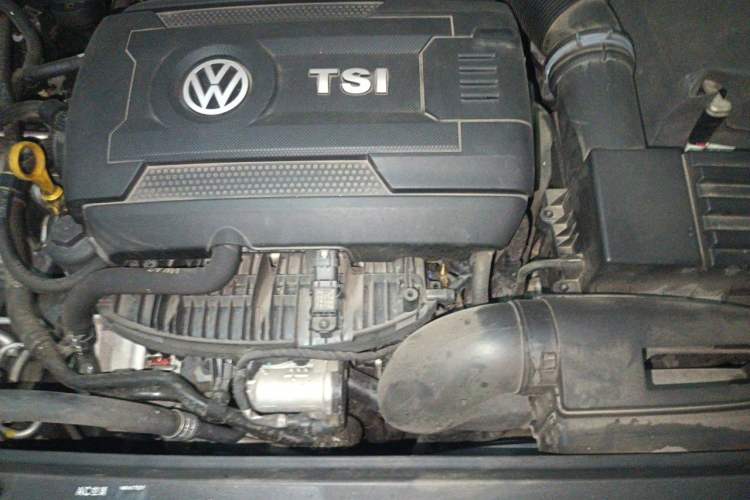Used Volkswagen Passat 2017 330TSI DSG Luxury Edition Engine Bay