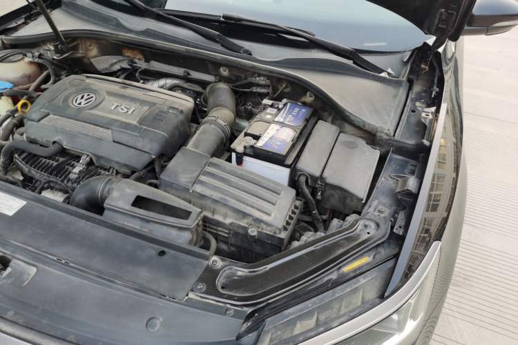 Used Volkswagen Passat 2017 330TSI DSG Prestige Edition Engine Bay Left