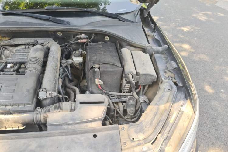 Used Volkswagen Passat 2017 280TSI DSG Luxury Edition Engine Bay Left