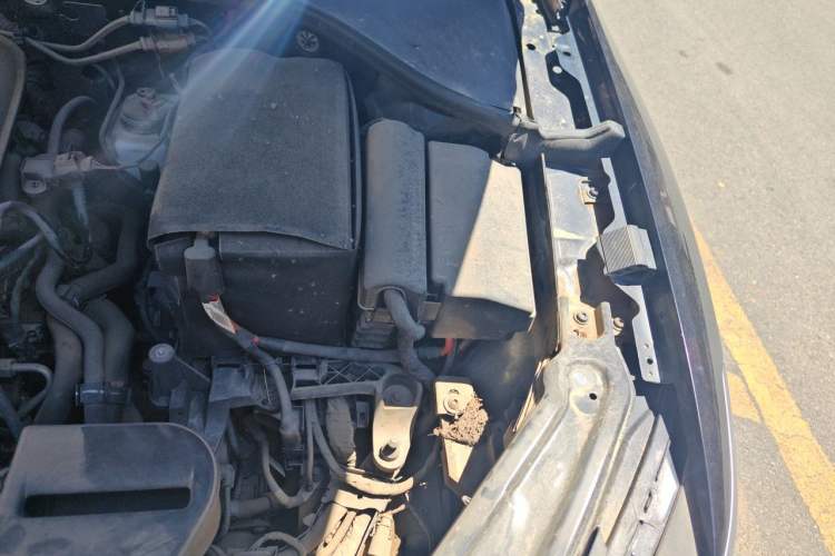Used Volkswagen Passat 2017 280TSI DSG Luxury Edition Engine Bay Left