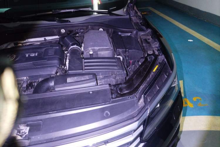 Used Volkswagen Passat 2017 330TSI DSG Prestige Edition Engine Bay Left