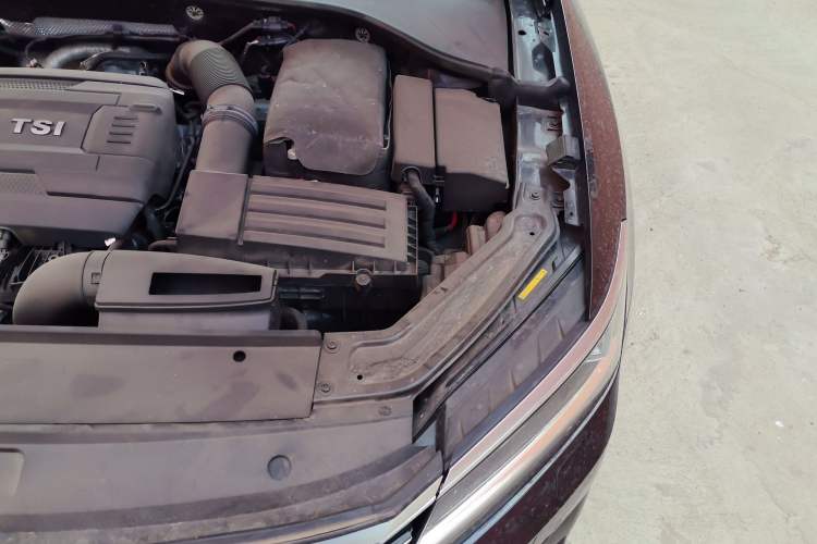 Used Volkswagen Passat 2017 330TSI DSG Prestige Edition Engine Bay Left