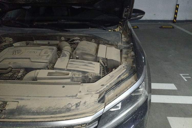 Used Volkswagen Passat 2017 330TSI DSG Prestige Edition Engine Bay Left
