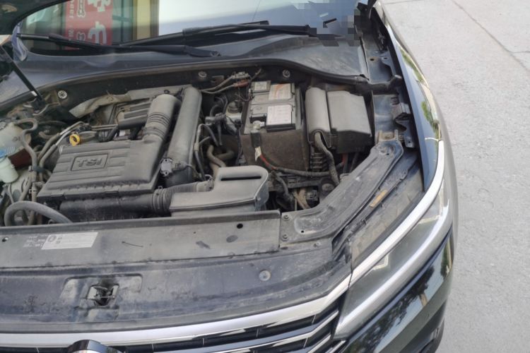 Used Volkswagen Passat 2017 280TSI DSG Luxury Edition Engine Bay Left