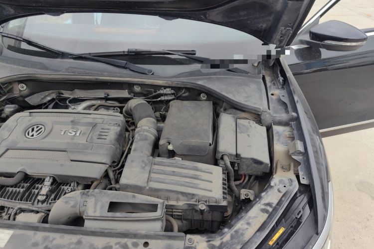 Used Volkswagen Passat 2017 330TSI DSG Luxury Edition Engine Bay Left