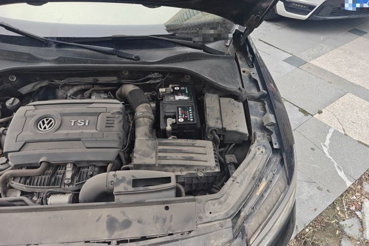Used Volkswagen Passat 2017 330TSI DSG Luxury Edition Engine Bay Left