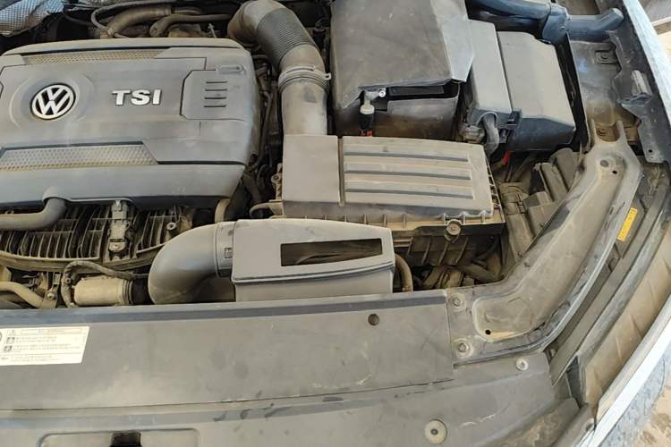 Used Volkswagen Passat 2017 330TSI DSG Prestige Edition Engine Bay Left