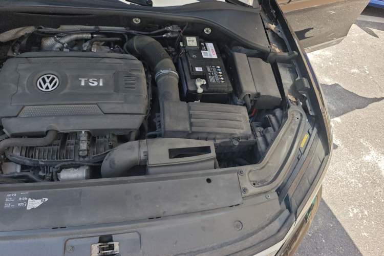 Used Volkswagen Passat 2017 330TSI DSG Prestige Edition Engine Bay Left