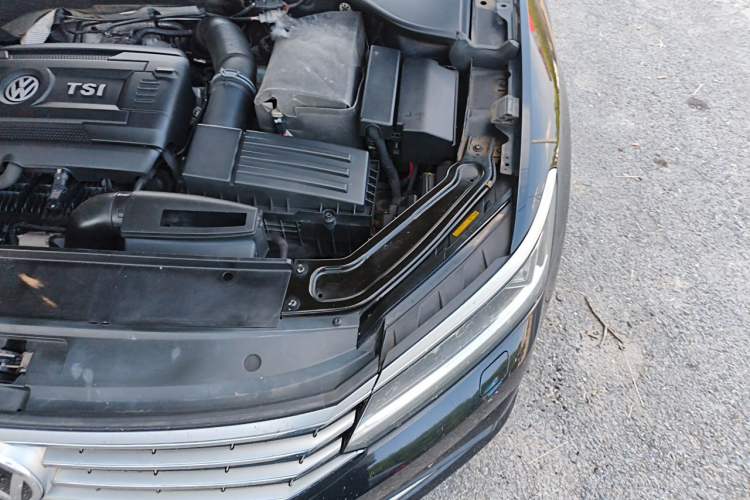 Used Volkswagen Passat 2017 380TSI DSG Prestige Edition Engine Bay Left