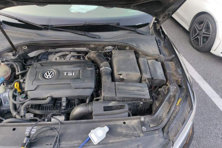 Used Volkswagen Passat 2017 330TSI DSG Prestige Edition Engine Bay Left