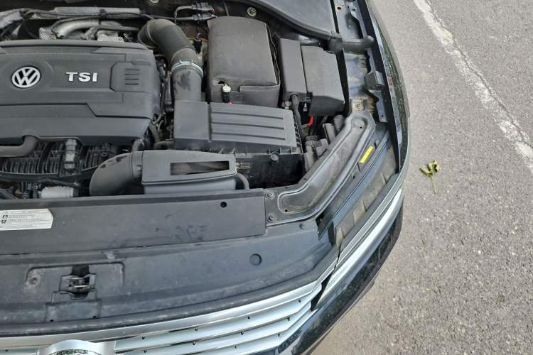 Used Volkswagen Passat 2017 330TSI DSG Prestige Edition Engine Bay Left