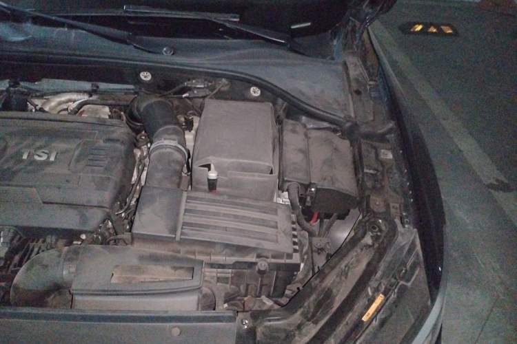 Used Volkswagen Passat 2017 330TSI DSG Prestige Edition Engine Bay Left