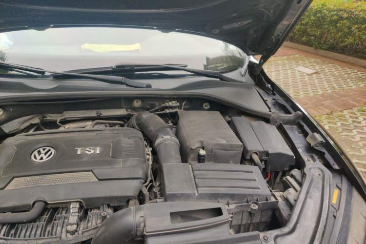 Used Volkswagen Passat 2017 330TSI DSG Prestige Edition Engine Bay Left
