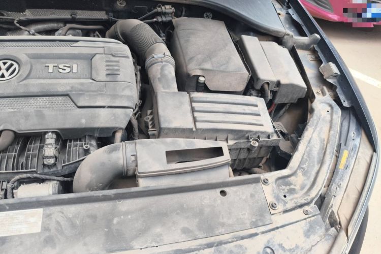 Used Volkswagen Passat 2017 330TSI DSG Luxury Edition Engine Bay Left