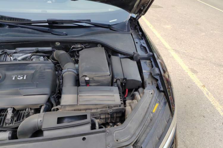 Used Volkswagen Passat 2017 330TSI DSG Prestige Edition Engine Bay Left