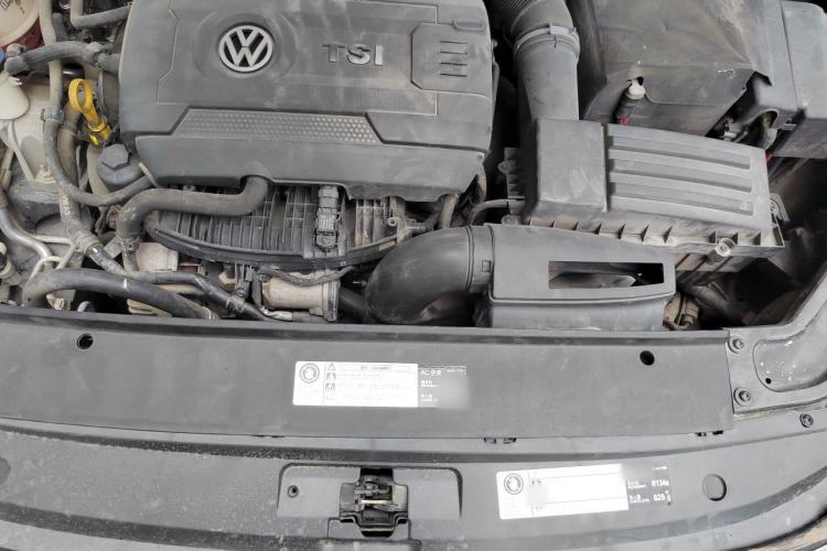 Used Volkswagen Passat 2017 330TSI DSG Luxury Edition Engine Bay
