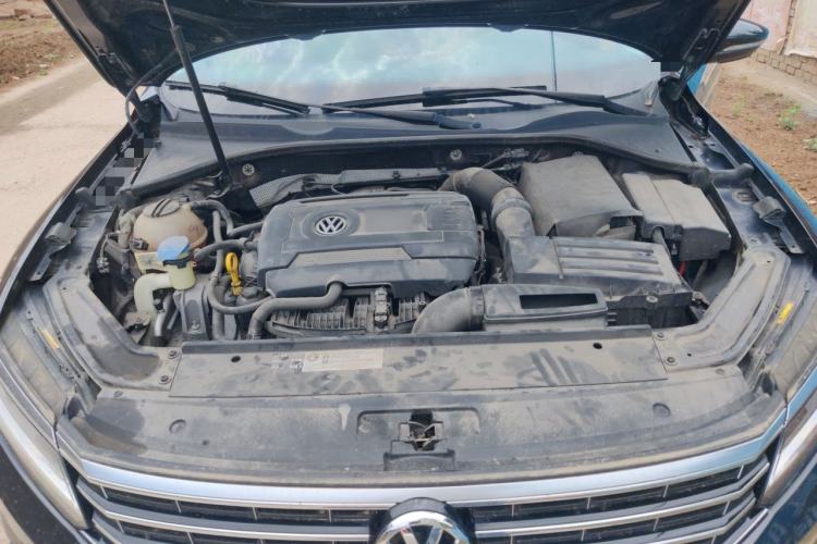 Used Volkswagen Passat 2017 330TSI DSG Luxury Edition Engine Bay