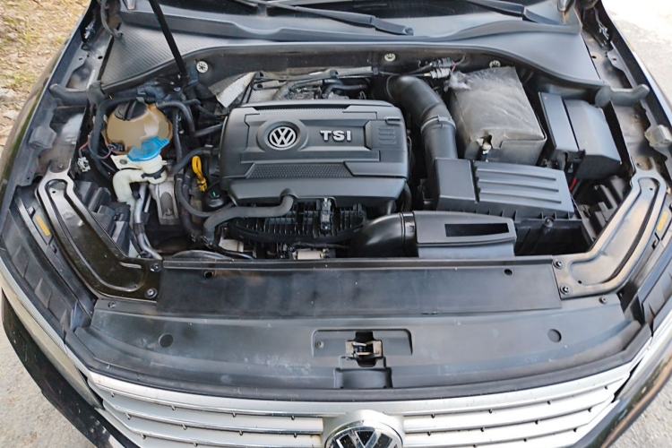 Used Volkswagen Passat 2017 380TSI DSG Prestige Edition Engine Bay