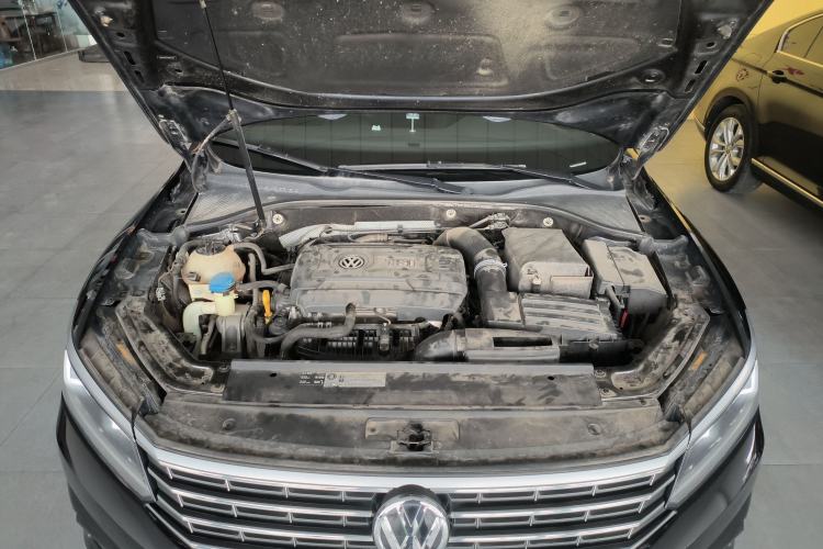 Used Volkswagen Passat 2017 330TSI DSG Luxury Edition Engine Bay