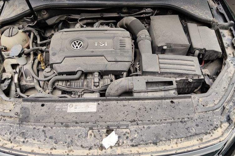 Used Volkswagen Passat 2017 330TSI DSG Luxury Edition Engine Bay