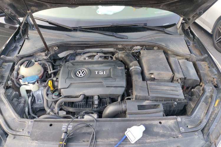 Used Volkswagen Passat 2017 330TSI DSG Prestige Edition Engine Bay