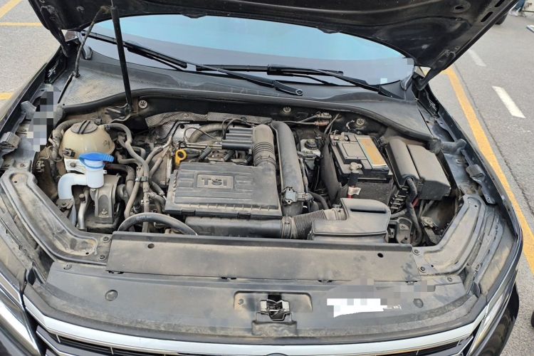 Used Volkswagen Passat 2017 280TSI DSG Luxury Edition Engine Bay