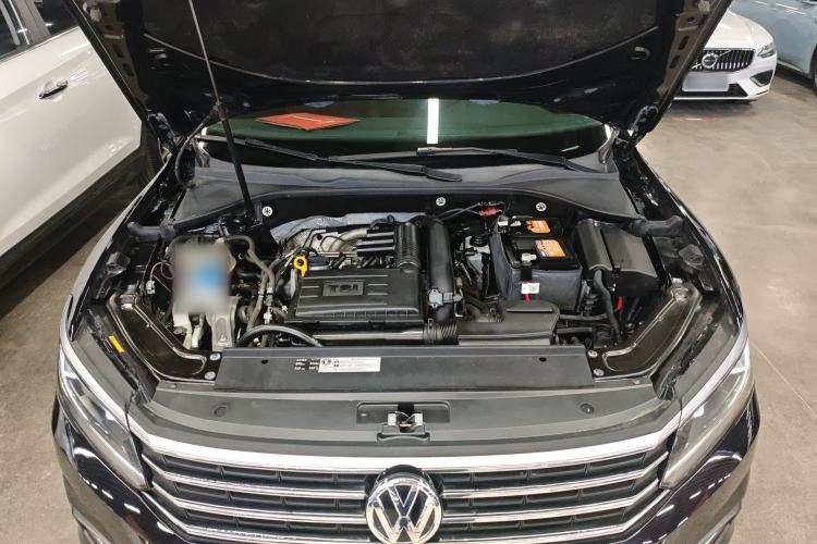 Used Volkswagen Passat 2017 280TSI DSG Luxury Edition Engine Bay