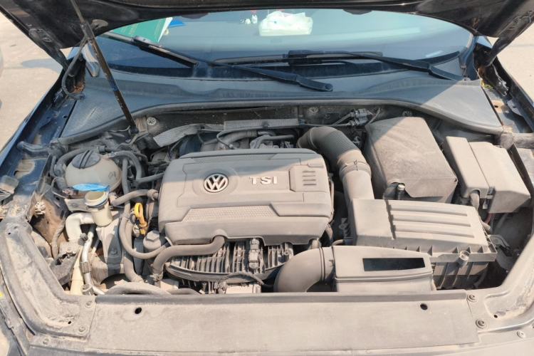 Used Volkswagen Passat 2017 330TSI DSG Luxury Edition Engine Bay