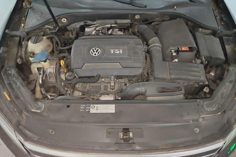 Used Volkswagen Passat 2017 330TSI DSG Luxury Edition Engine Bay