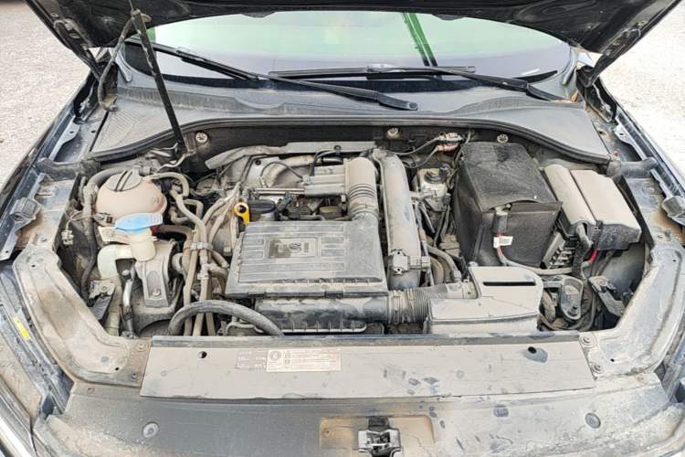 Used Volkswagen Passat 2017 280TSI DSG Luxury Edition Engine Bay