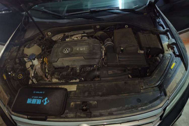 Used Volkswagen Passat 2017 330TSI DSG Prestige Edition Engine Bay