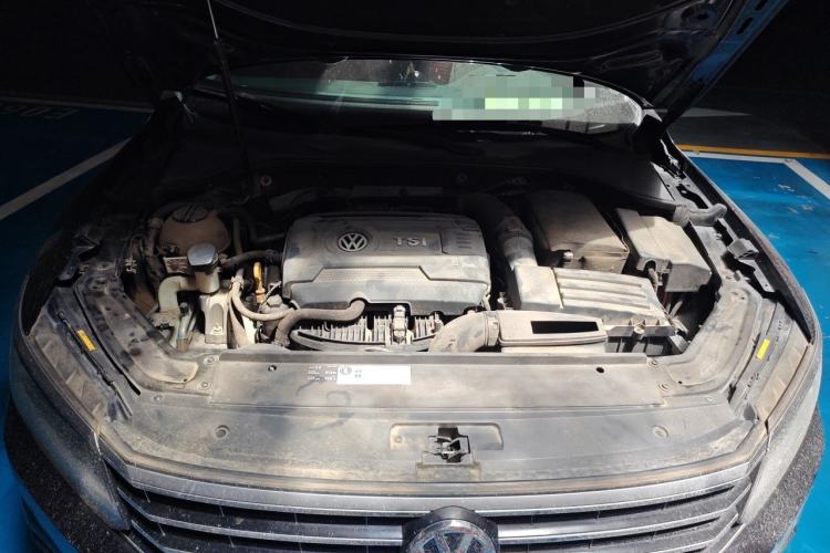 Used Volkswagen Passat 2017 330TSI DSG Luxury Edition Engine Bay