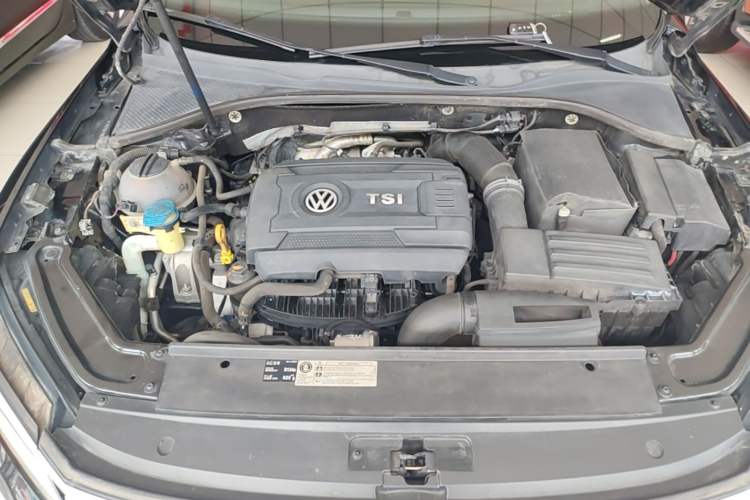Used Volkswagen Passat 2017 330TSI DSG Prestige Edition Engine Bay