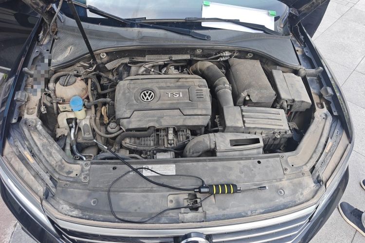 Used Volkswagen Passat 2017 330TSI DSG Luxury Edition Engine Bay