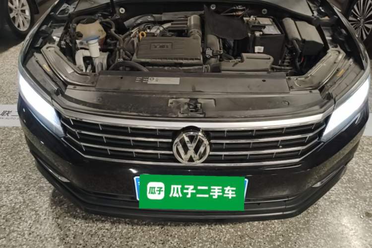 Used Volkswagen Passat 2017 280TSI DSG Luxury Edition Engine Bay