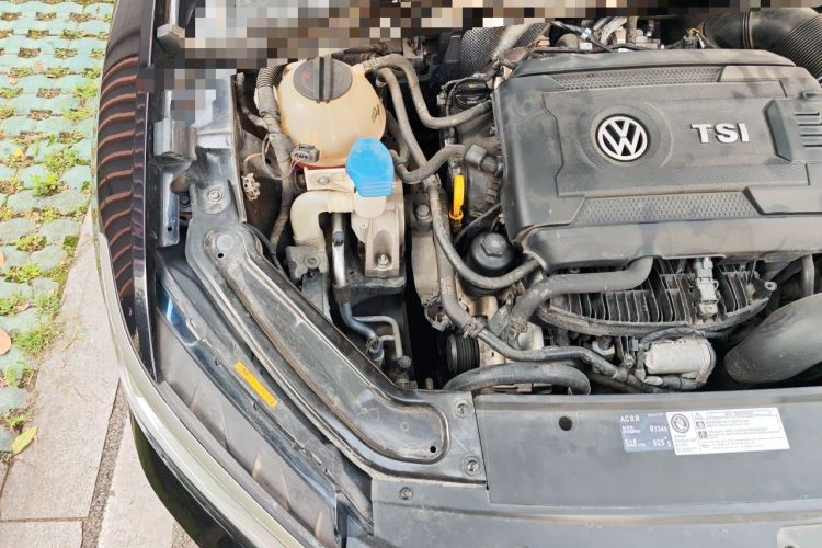 Used Volkswagen Passat 2017 330TSI DSG Luxury Edition Engine Bay Right