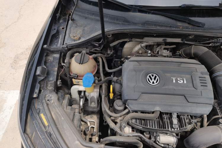 Used Volkswagen Passat 2017 330TSI DSG Prestige Edition Engine Bay Right