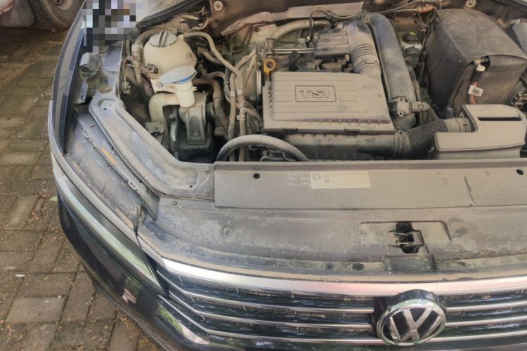 Used Volkswagen Passat 2017 280TSI DSG Luxury Edition Engine Bay Right