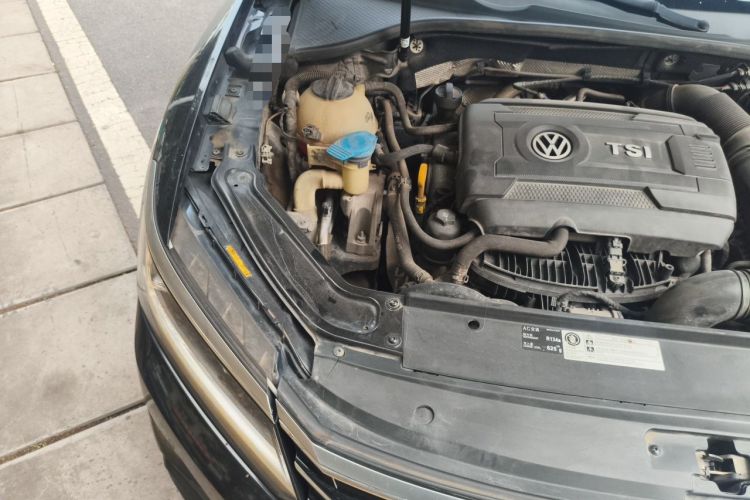 Used Volkswagen Passat 2017 330TSI DSG Luxury Edition Engine Bay Right