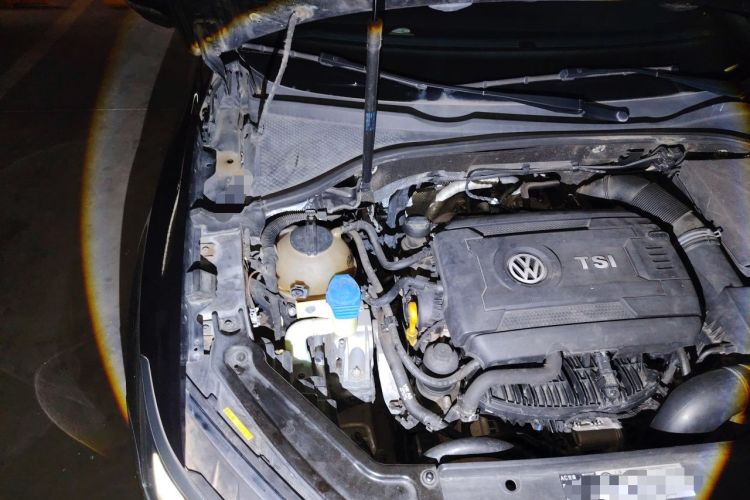 Used Volkswagen Passat 2017 330TSI DSG Prestige Edition Engine Bay Right
