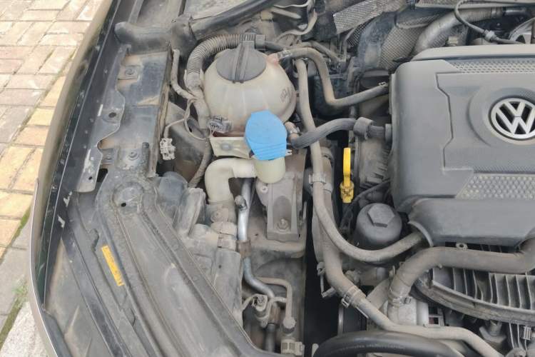 Used Volkswagen Passat 2017 330TSI DSG Prestige Edition Engine Bay Right