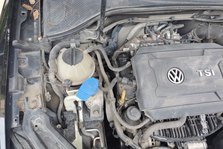 Used Volkswagen Passat 2017 330TSI DSG Luxury Edition Engine Bay Right