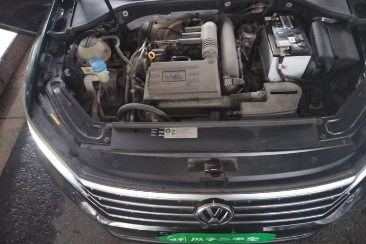 Used Volkswagen Passat 2017 280TSI DSG Luxury Edition Engine Bay Right
