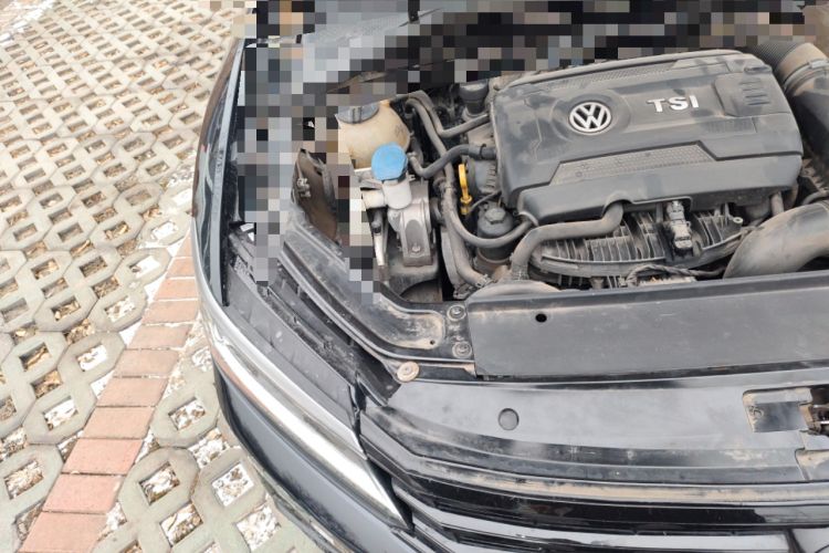 Used Volkswagen Passat 2017 330TSI DSG Luxury Edition Engine Bay Right
