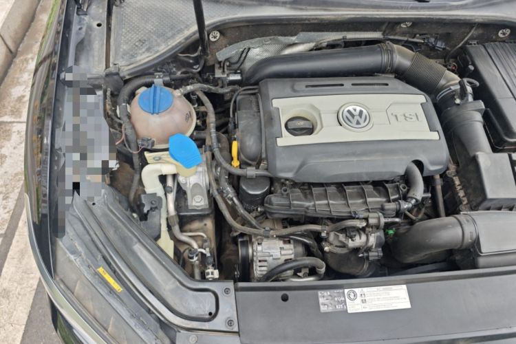 Used Volkswagen Passat 2017 330TSI DSG Luxury Edition Engine Bay Right