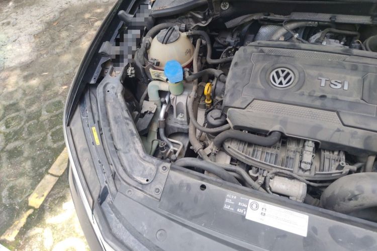 Used Volkswagen Passat 2017 330TSI DSG Luxury Edition Engine Bay Right